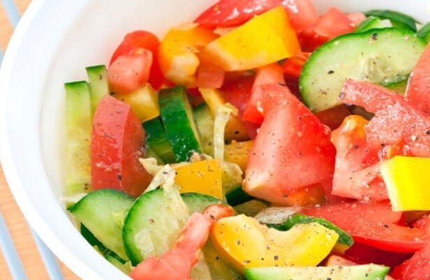 Ensalada de pepino y tomate
