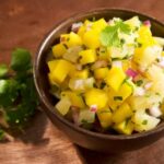 Salsa de Piña: Un Toque Tropical a un Dip Tradicional