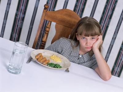 ¿Cómo lograr que los niños coman verduras y frutas?