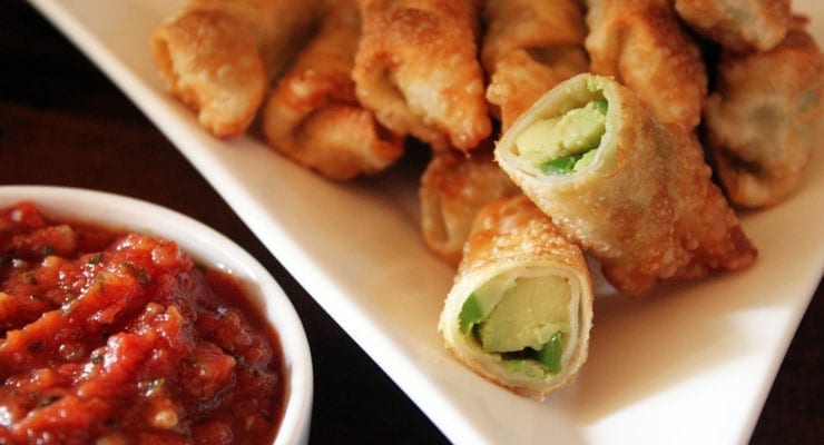 Comida Perfecta para el Día del Juego: Receta de Poppers de Aguacate y Jalapeño