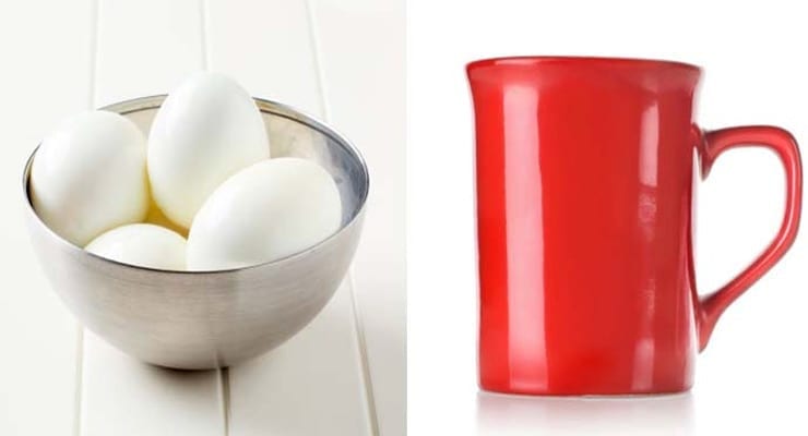 Huevo Revuelo en Taza