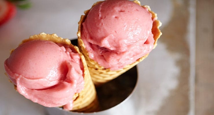 Receta de Helado de Yogur de Fresa