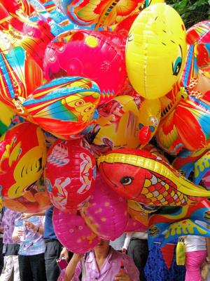 Cómo hacer decoraciones caseras para fiestas de cumpleaños.
