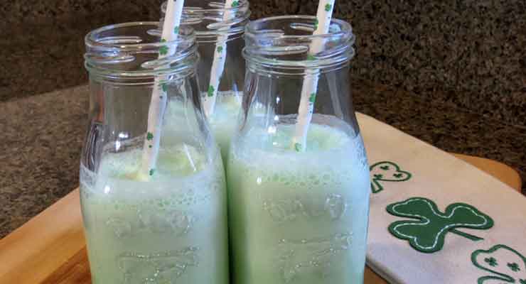 Haz tu propio batido de trébol.