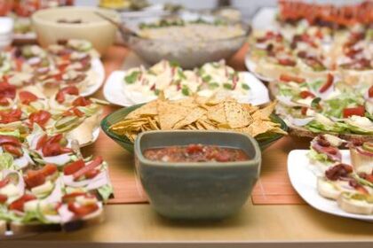 Comida de Fiesta para Niños y Adultos